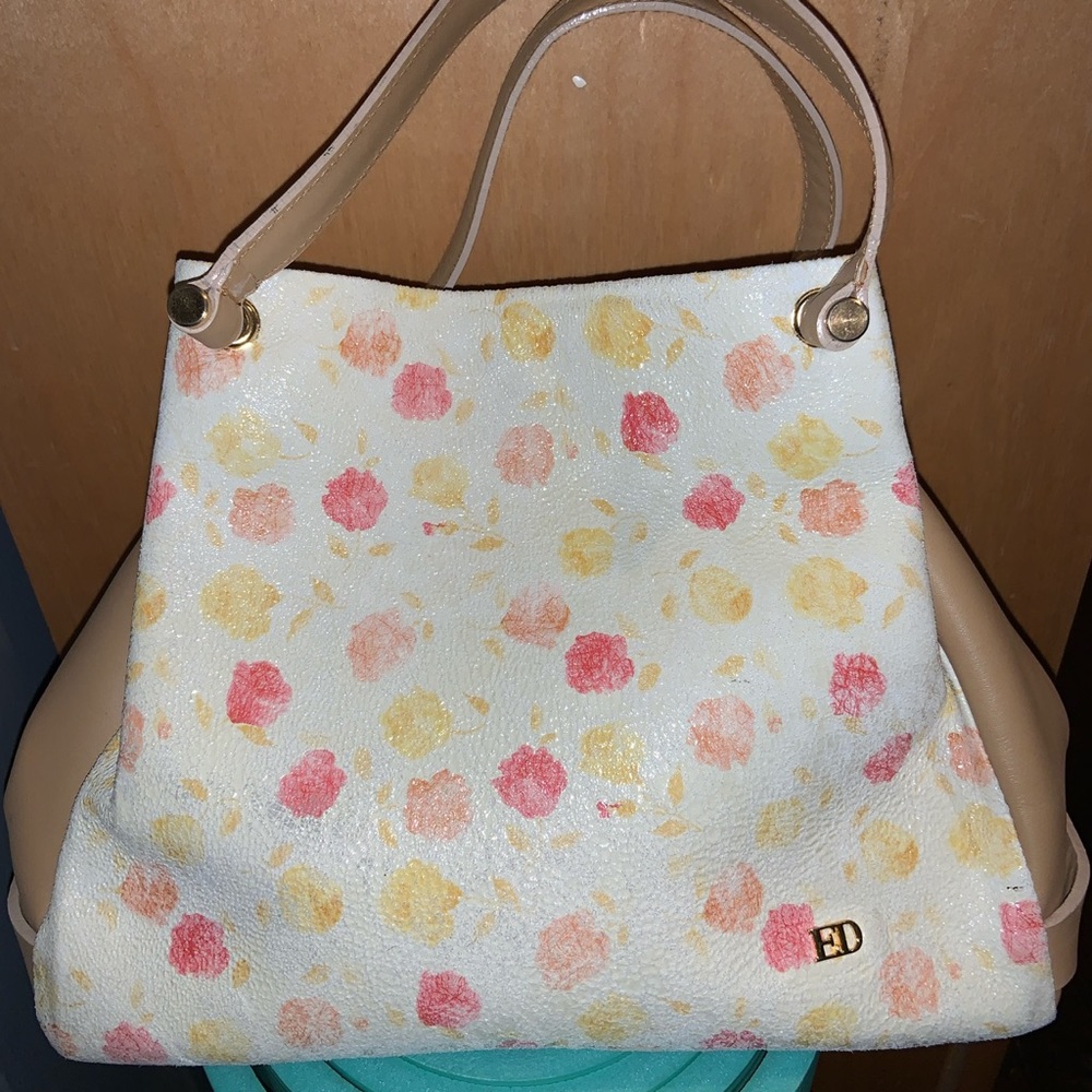 Vintage ED purse with floral print